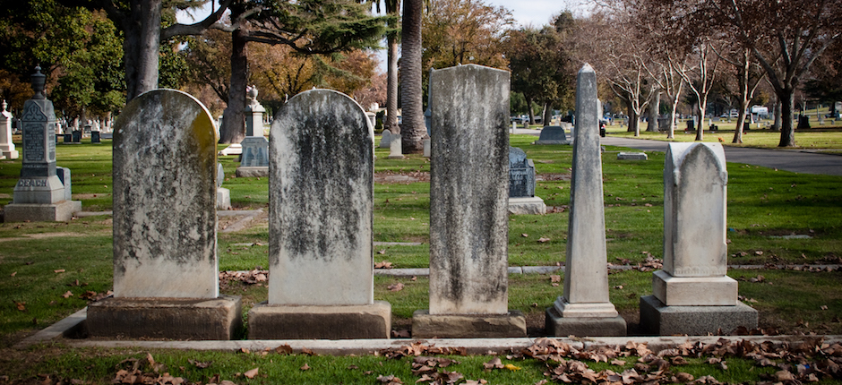 Friedhof der Startups / Flickr / HarshLight / Oak Hill Memorial Park / CC-BY 2.0